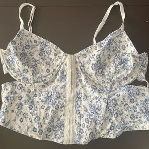 Women’s Garage Top